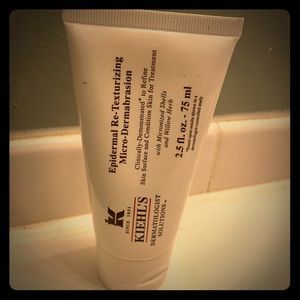 Kiehl’s Re-Texturizing Micro-Dermabrasion